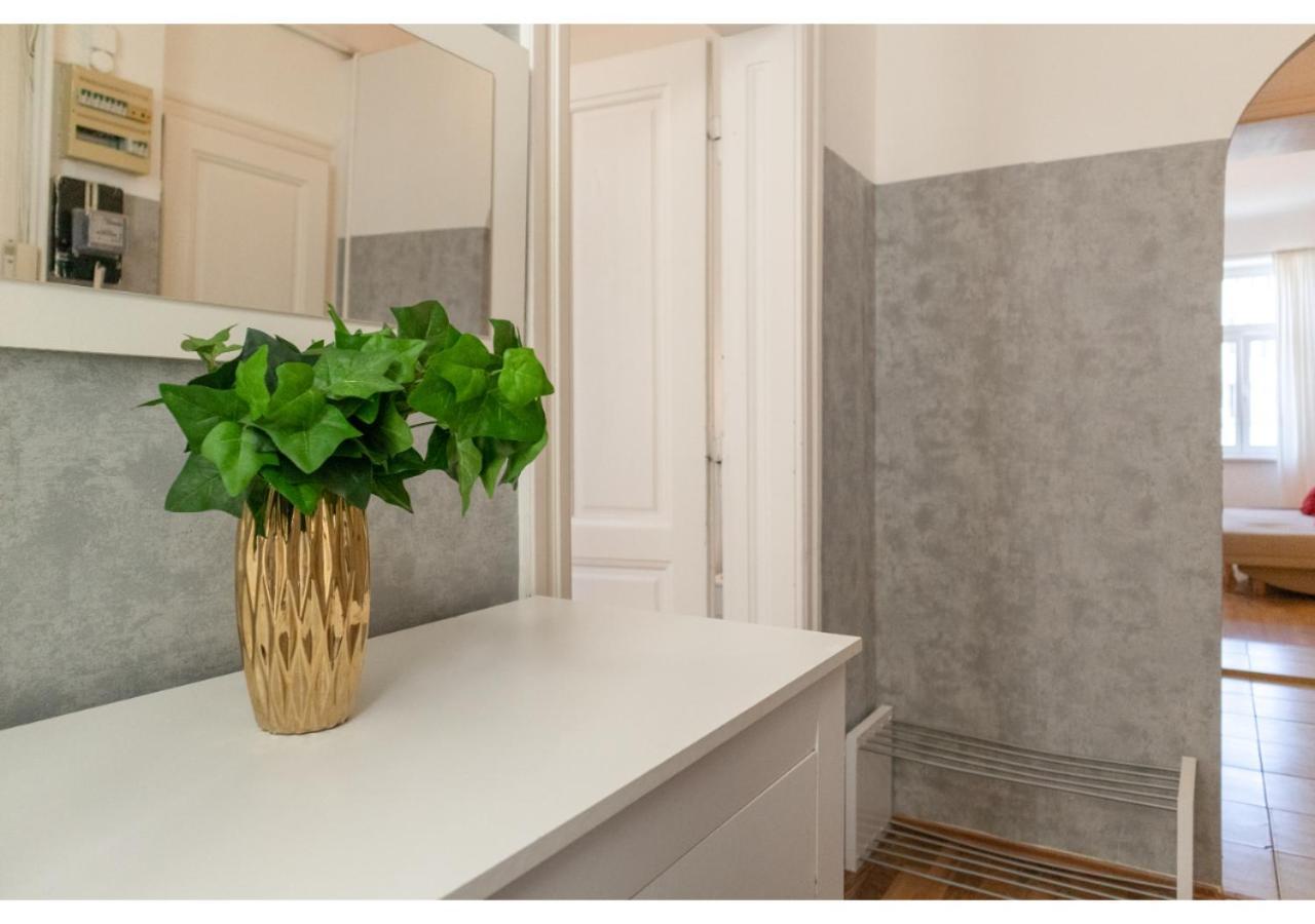 Cheerful 2Br Apartment - Suitable For Longstays Wiedeń Zewnętrze zdjęcie